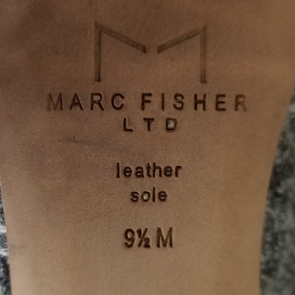 Marc Fisher Ltd Zala Pump, Black/Blue Fabric, Womens Size 9.5 M - Picture 10 of 10